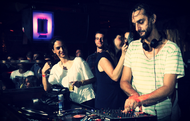 THUMP DJ Quotes Ricardo Villalobos 2014 Foto Amnesia Ibiza CC BY-SA 2.0